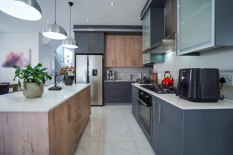 4 Bedroom Property for Sale in Sandown Western Cape